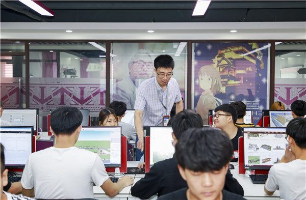 初中畢業(yè)上職業(yè)學校好么？