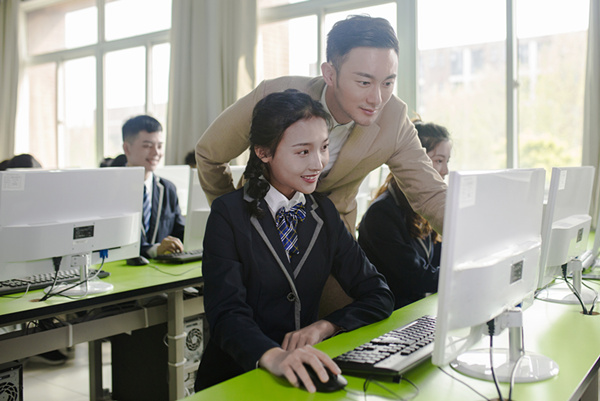 <a href=http://njxh.cn target=_blank class=infotextkey>專業(yè)</a>篇丨學(xué)技術(shù)為什么選擇南京新華？