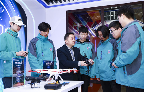 2020高考填報志愿選什么<a href=http://njxh.cn target=_blank class=infotextkey>專業(yè)</a>好？互聯(lián)網(wǎng)行業(yè)占大頭！