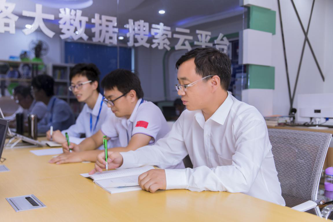 <a href=http://njxh.cn target=_blank class=infotextkey>專業(yè)</a>榜樣 | 砥礪前行 時代風(fēng)向！