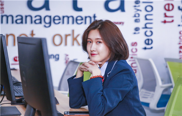 女生學(xué)什么<a href=http://njxh.cn target=_blank class=infotextkey>專(zhuān)業(yè)</a>好？女生最吃香的幾大<a href=http://njxh.cn target=_blank class=infotextkey>專(zhuān)業(yè)</a>