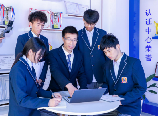 為熱愛而選擇，為選擇而執(zhí)著
