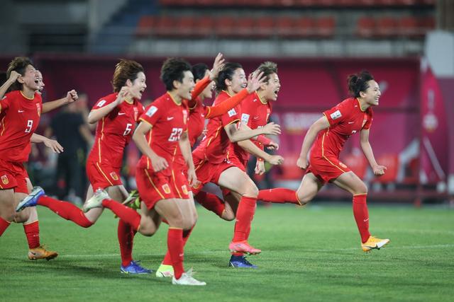 中國女足闖進亞洲杯決賽，滿滿的女性力量!