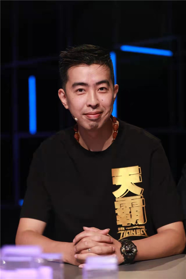 王者爭霸 限定名額！LGD俱樂部明星成員來新華啦！快來一戰(zhàn)高低