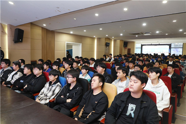 企業(yè)大咖進校園|構(gòu)建校企交流平臺，助推雙方深度合作