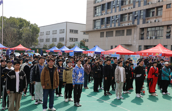 追光有“你”，歡迎“新”上人 南京新華電腦專修學(xué)校2024年春季社團(tuán)招新大會(huì)順利收官