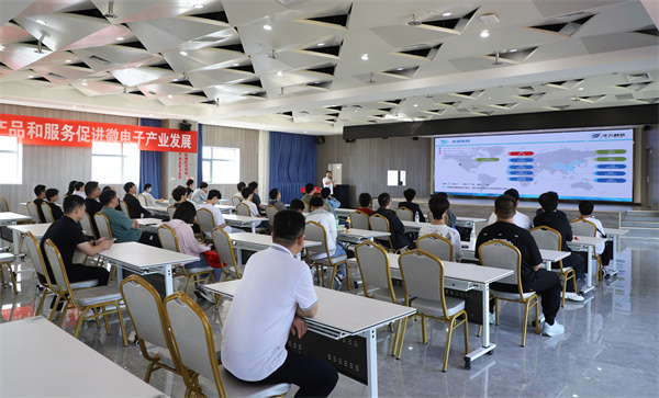 初中畢業(yè)男生學(xué)什么計(jì)算機(jī)相關(guān)專業(yè)有前途？